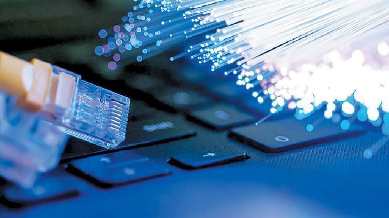 اتصال ۲۰۰ سایت تلفن همراه در چهارمحال و بختیاری به فیبر نوری