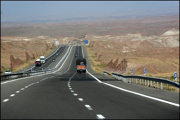 خط کشی ۹۰ کیلومتر از راه‌های ارتباطی استان همدان