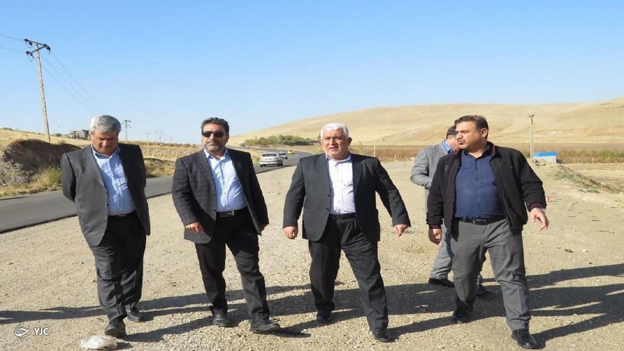 کسب رتبه هفتم مهاباد در آسفالت راه‌های روستایی/ ۱۰۲ روستای مهاباد آسفالت شد