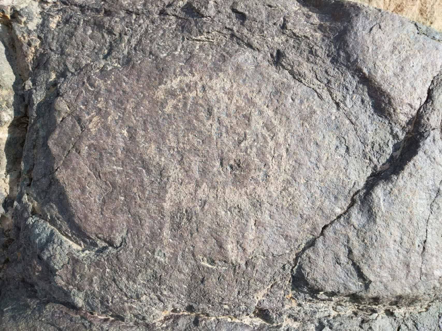 نقاشی روی سنگ