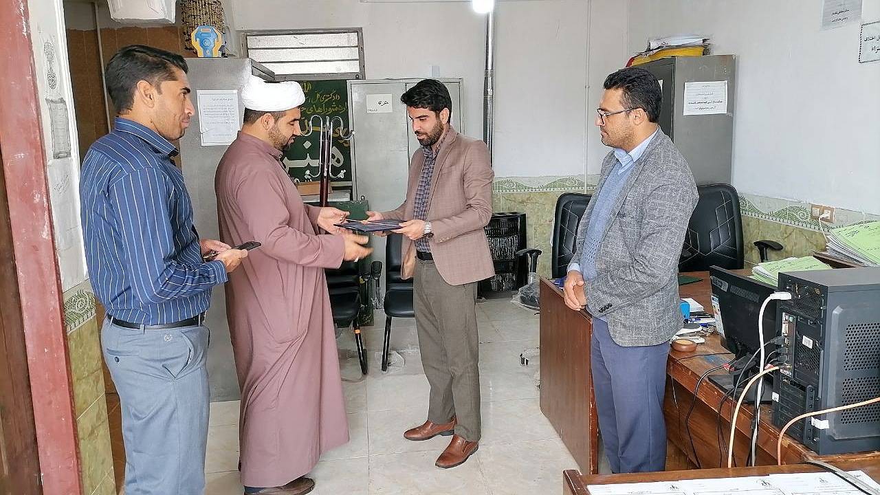 نهادینه کردن فرهنگ صلح و سازش در شورا‌های حل اختلاف