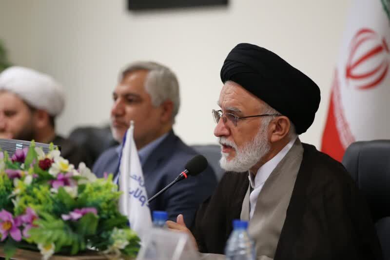 کار کمیته امداد، رسیدگی به محرومان است