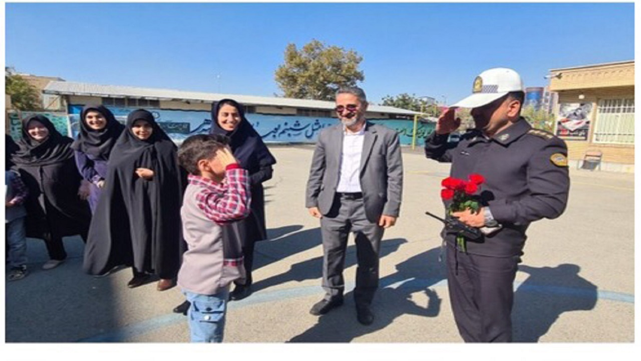 برگزاری آموزش قوانین راهنمایی و رانندگی برای دانش آموزان با آسیب شنوایی