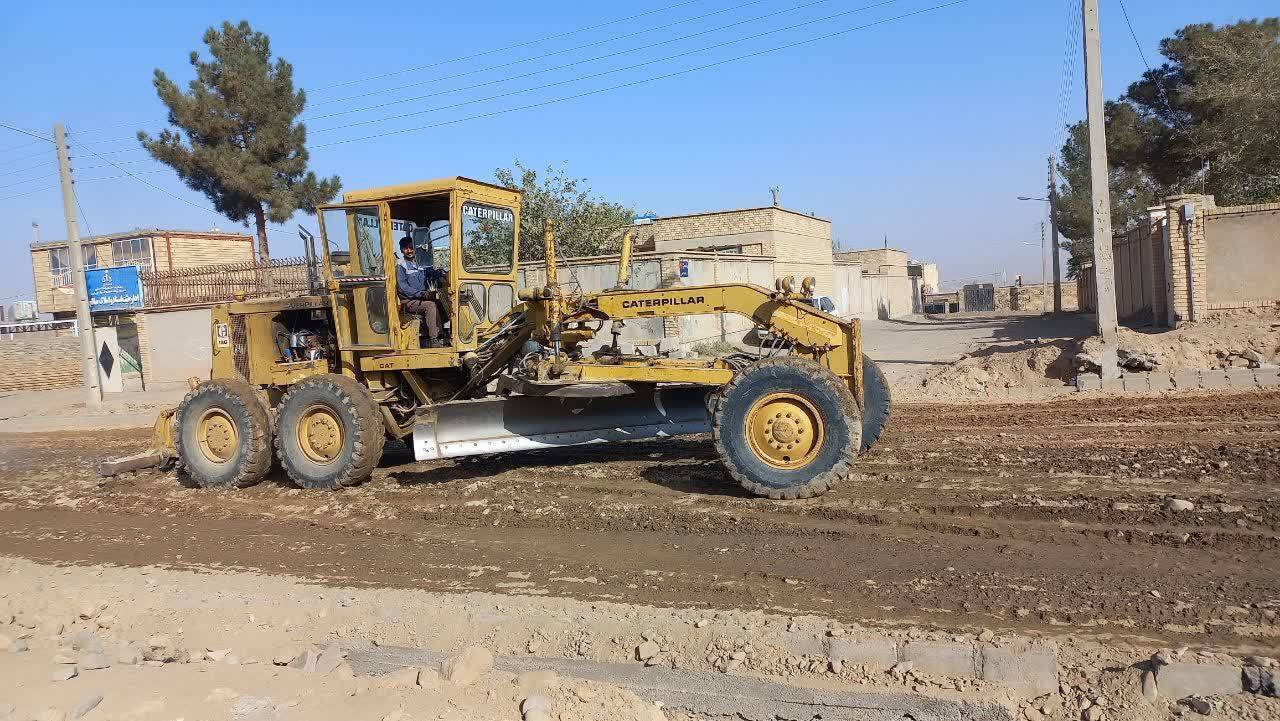 زیرسازی معابر شهر صالح آباد