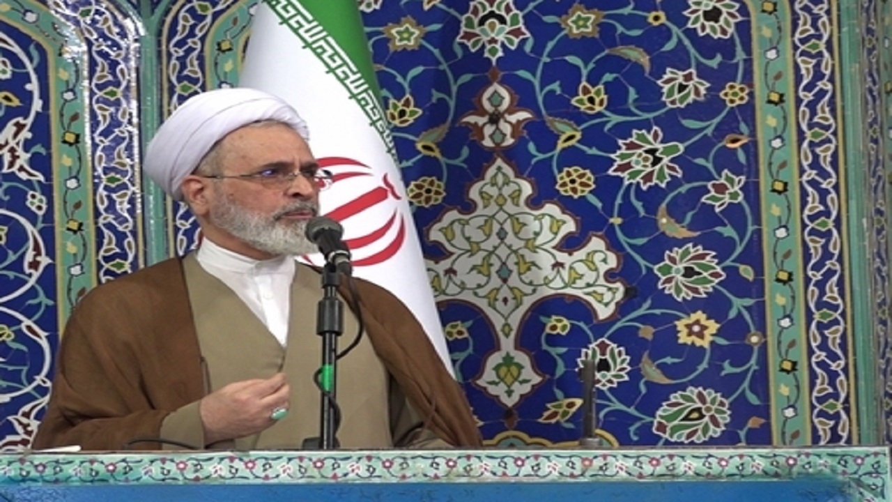 انتقاد امام جمعه قم از سکوت سران کشور‌های عرب در قبال جنایات اسرائیل