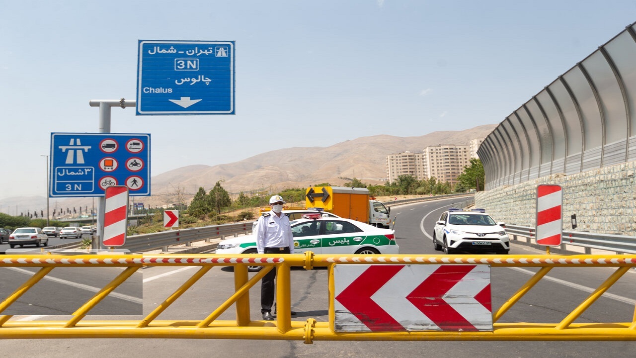 تردد وسایل نقلیه از کرج و آزادراه تهران - شمال به سمت چالوس ممنوع شد