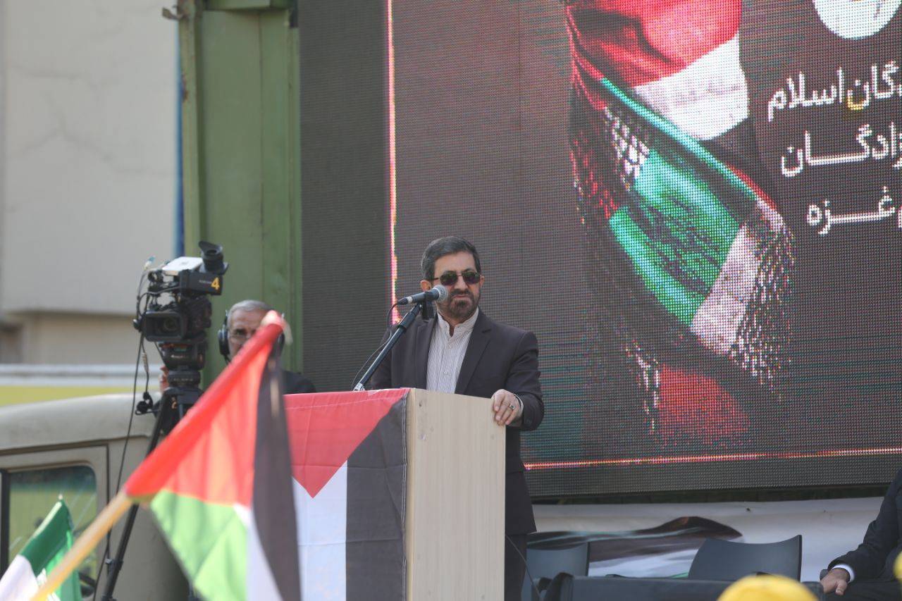 قابی خاطره انگیز از تجمع بزرگ هیات رزمندگان اسلام برای حمایت از مردم مظلوم فلسطین
