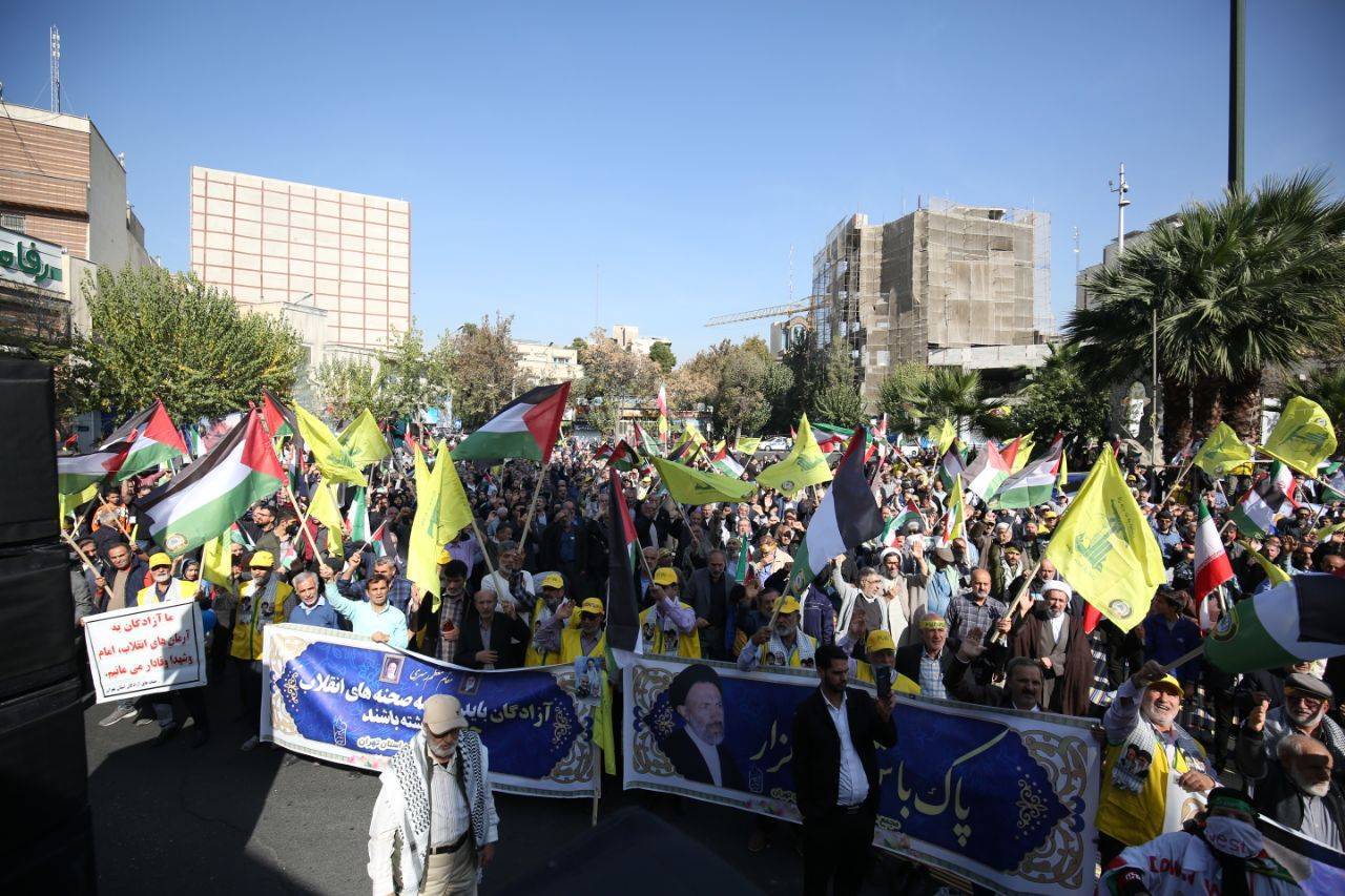 تجمع بزرگ هیات رزمندگان اسلام برای حمایت از مردم مظلوم فلسطین در تهران