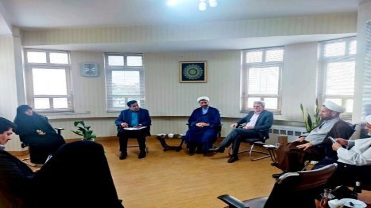 ۳۰۵ نفر از زندانیان خراسان رضوی باسواد می شوند
