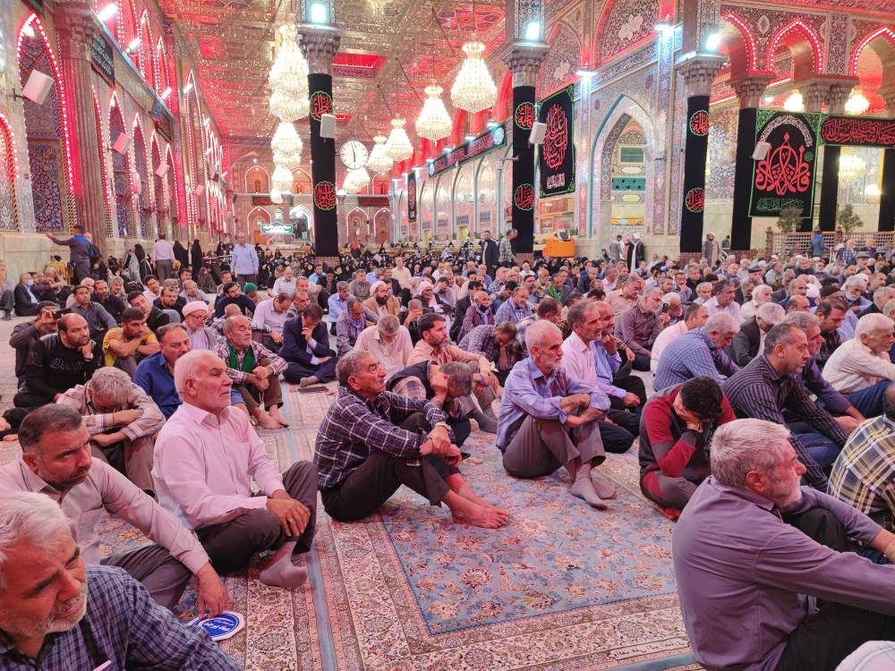 برگزاری مراسم بعثه مقام معظم رهبری در حرم امام حسین (ع)