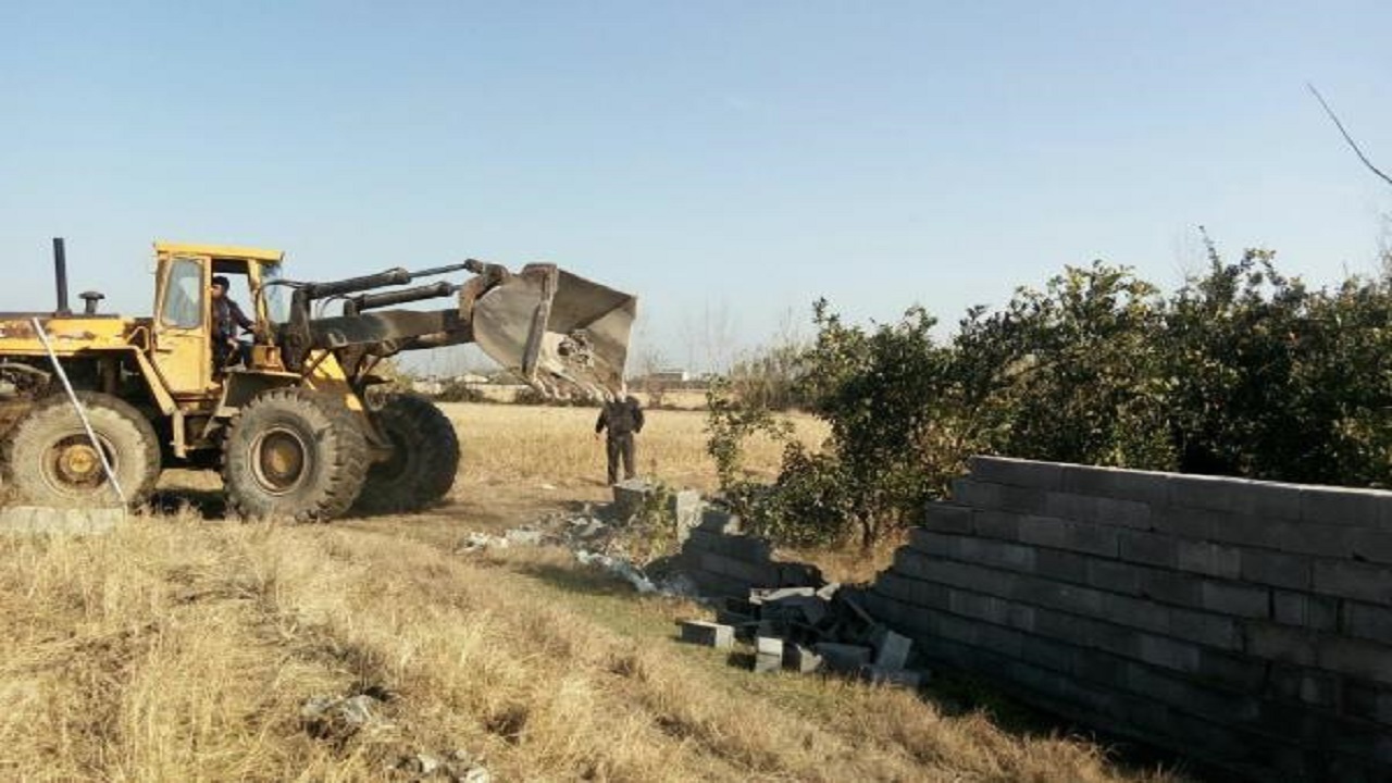 قلع و قمع ۵۰ دیوارکشی غیرمجاز در چالوس