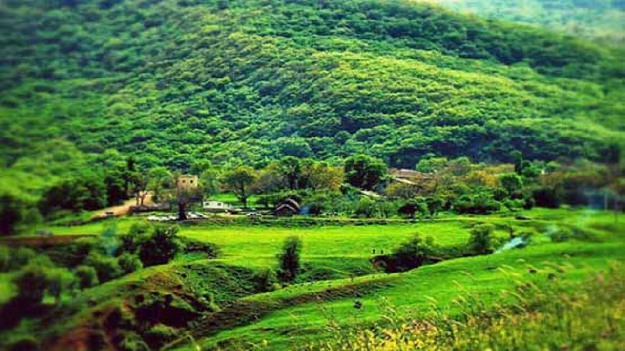 جلوه گری بهشت گمشده روستای افچه به وقت پاییز + فیلم