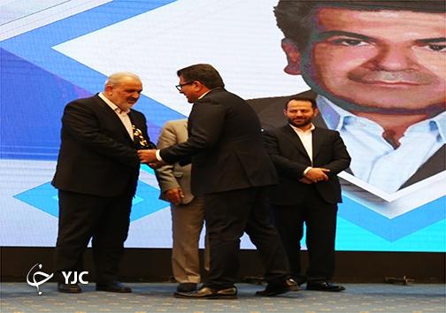 کسب عنوان صادرکننده نمونه ملی کشور توسط شرکت سیمان لامرد