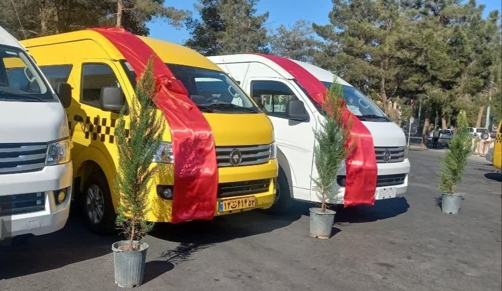 رونمایی از ناوگان جدید درون شهری بیرجند