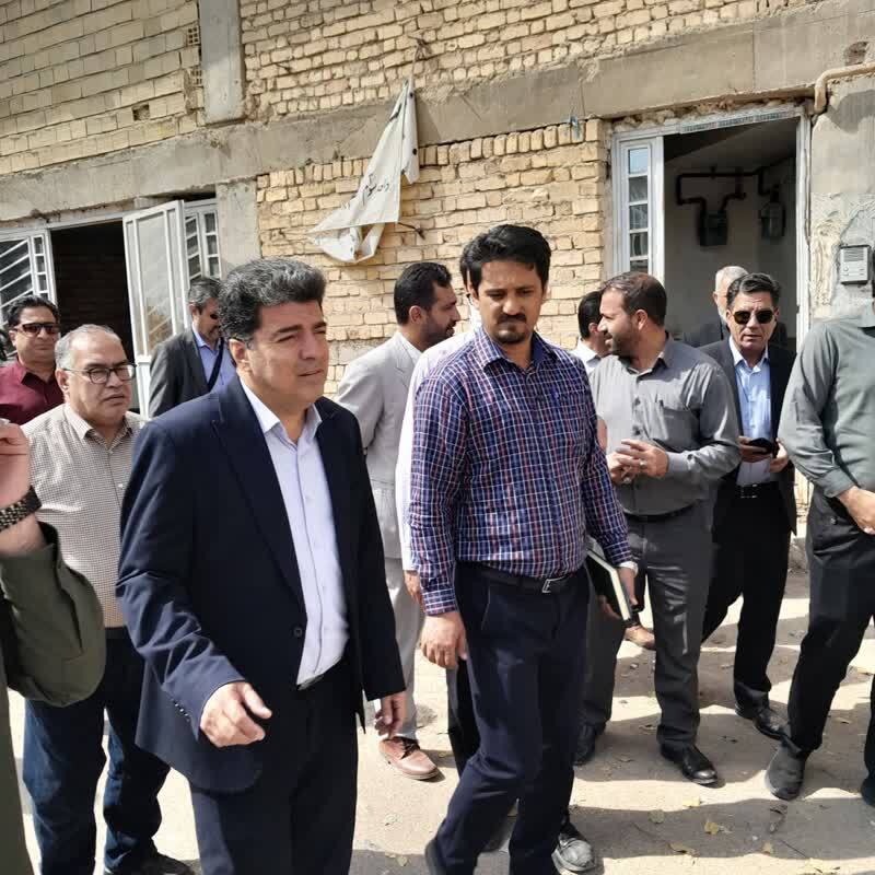 ارزیابی منازل مناطق آسیب‌دیده زلزله‌زده خان‌زنیان