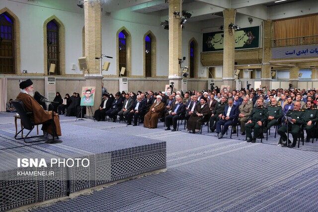 سخنرانی رهبری در جمع اعضای کنگره بزرگداشت شهدای استان لرستان