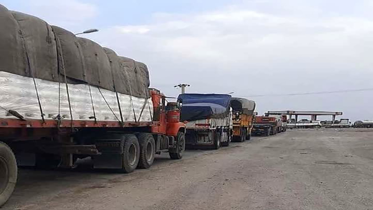 شناسایی ۶ کامیون کشنده عوامل اصلی ایجاد صف های طولانی در جایگاه سوخت آریا