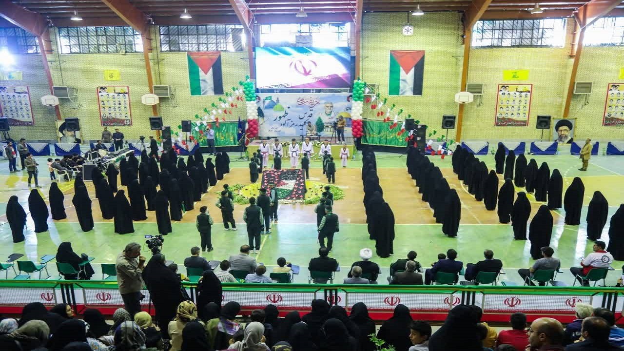 اجتماع بزرگ خانوادگی یاران مهدی در نراق