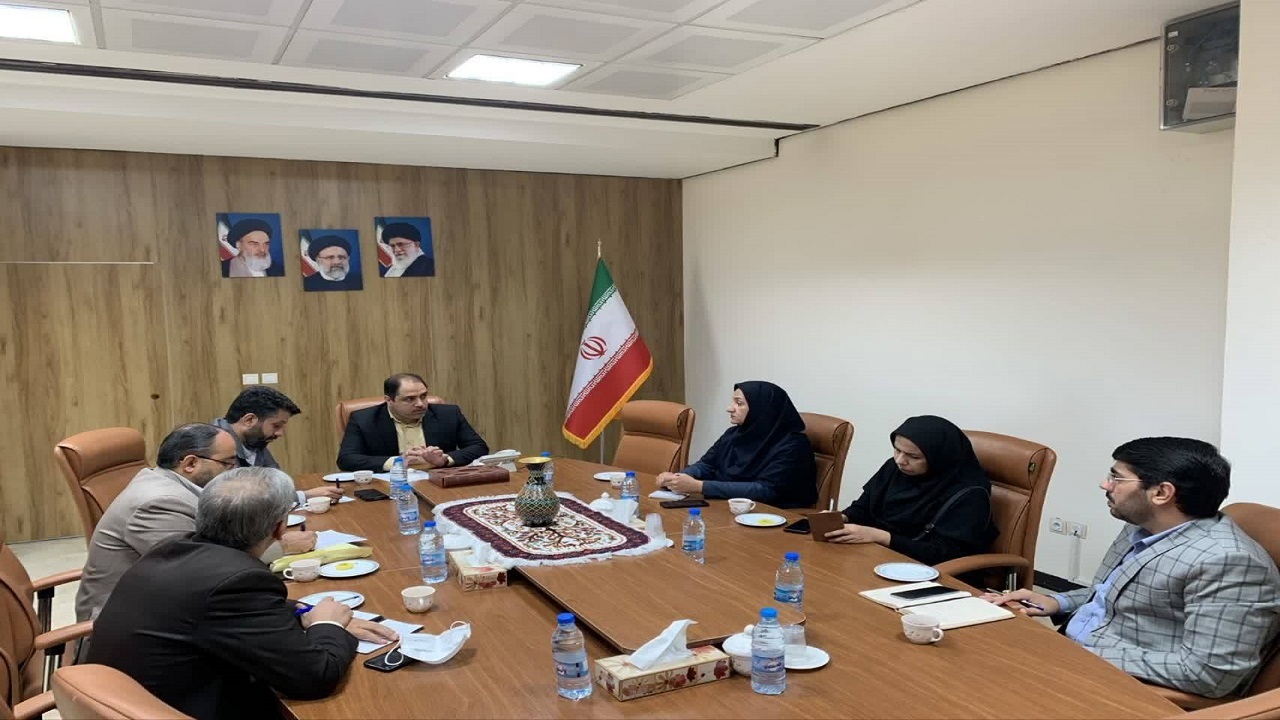 بازار قلعه محمود با صنایع دستی رونق می‌گیرد 