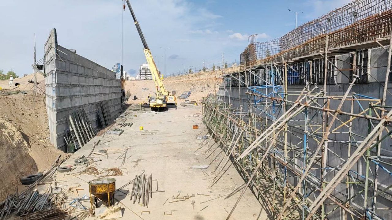 عملیات عمرانی پل بسیج اردبیل با جدیت در حال انجام است