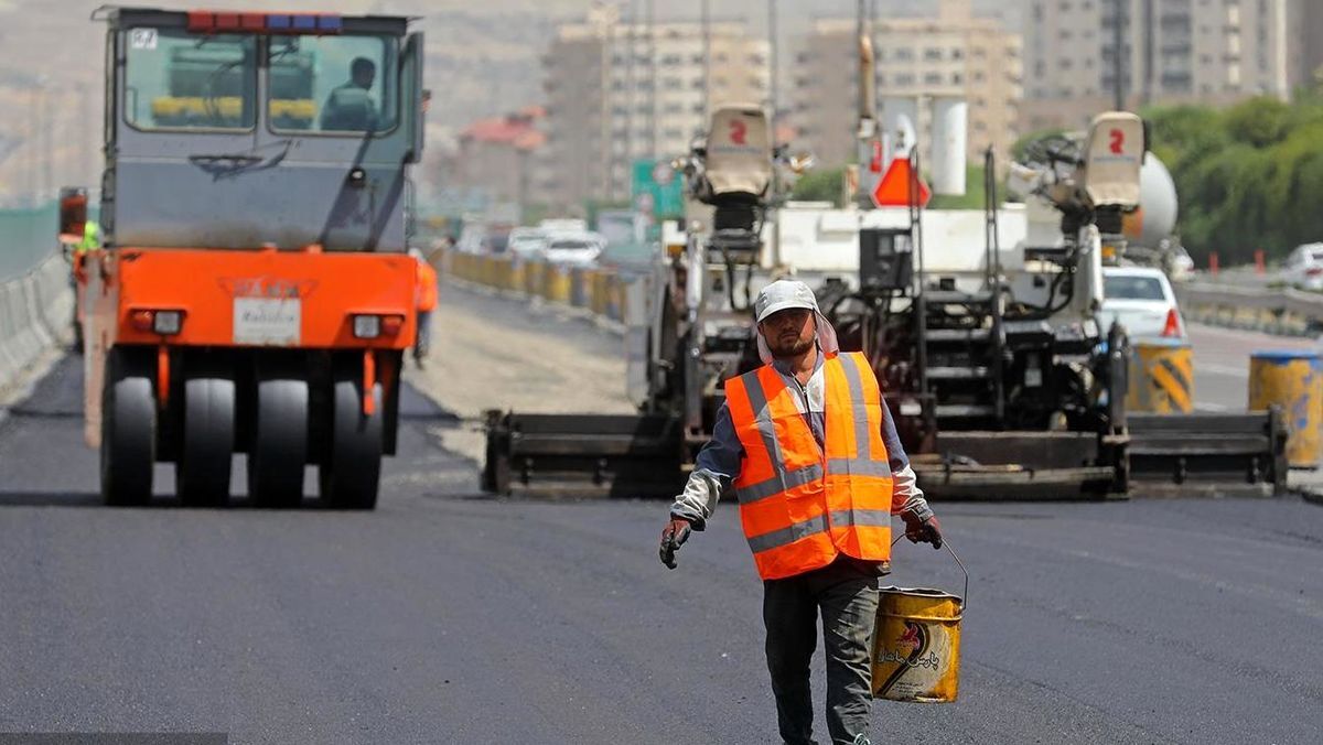 ضرورت ترمیم آسفالت قبل از خط کشی برای تردد عابران پیاده
