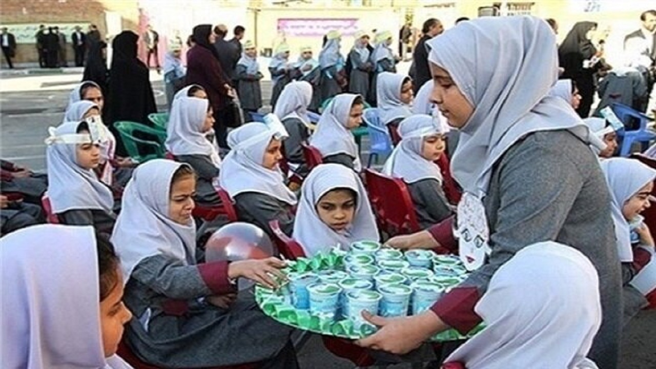 آغاز توزیع شیر رایگان در مدارس دولتی مازندران