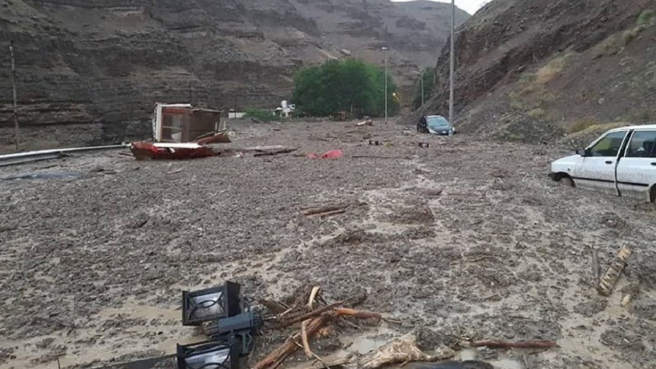 هیچ یک از ابنیه فنی بر اثر سیل در محور‌های اصلی کشور تخریب نشده است