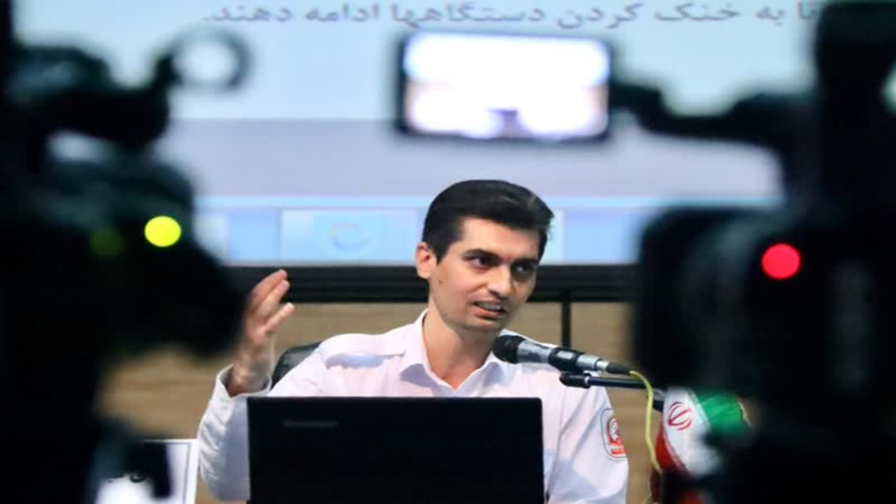 برگزاری رزمایش عملیاتی سازمان آتش نشانی شیراز در مجموعه بازار وکیل