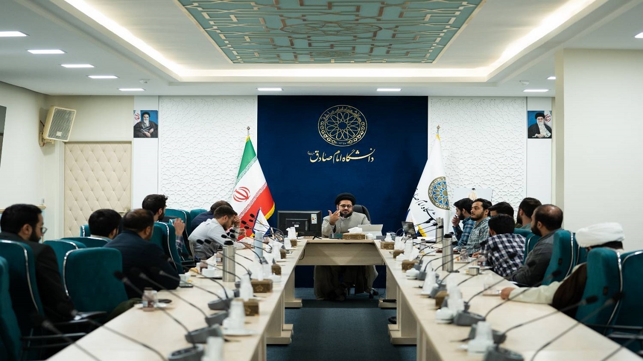 هیأت در طول تاریخ سیاسی نشد بلکه سیاسی تأسیس شد