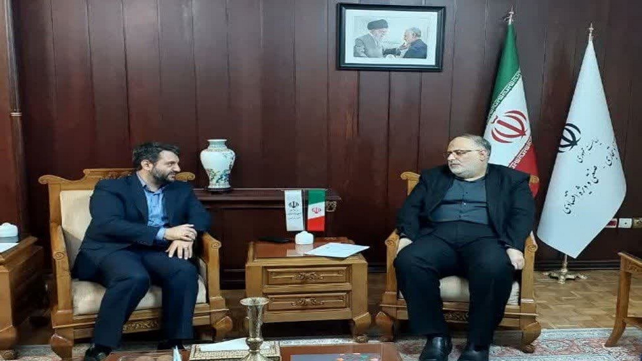 دیدار استاندار قزوین با دبیر شورای‌ عالی مناطق آزاد کشور
