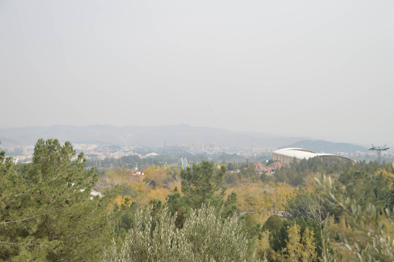 آسمان تیره شهر اصفهان