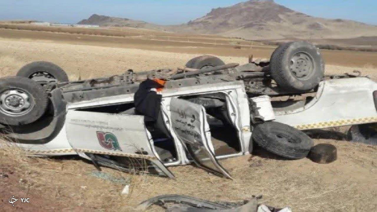 تصادف خودروی راهداری مهاباد با پژو ۸ مصدوم برجای گذاشت