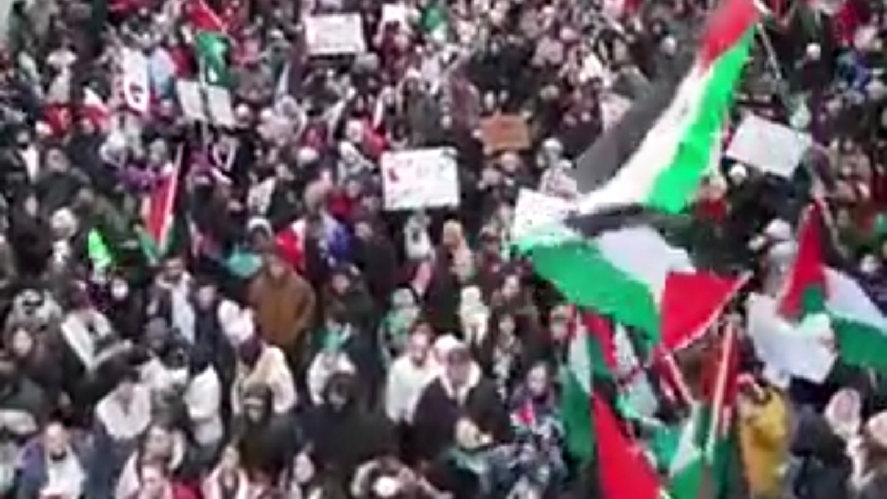 جمعیت انبوه حامیان فلسطین در مونترال کانادا + فیلم