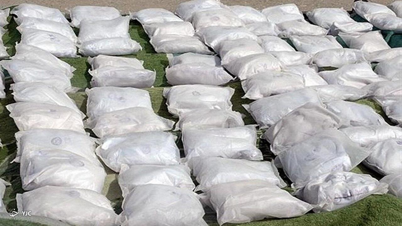 بیش از ۴۴ کیلوگرم ماده مخدر شیشه در مرز سردشت کشف شد