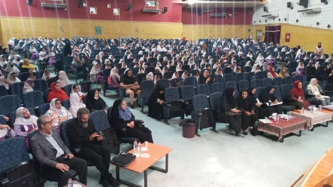 آغاز جشنواره ملی قصه گویی در گچساران