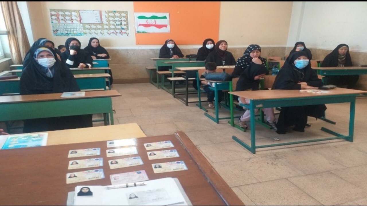 سوادآموزی بیش از یک هزار تبعه خارجی در هرمزگان