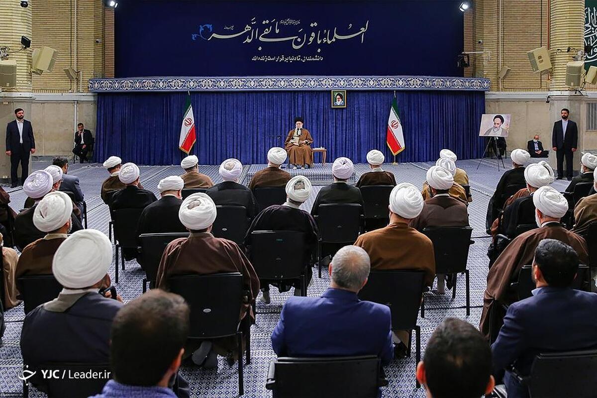 بازدید فرمانده کل قوا از نمایشگاه دستاورد‌های نیروی هوا فضای سپاه