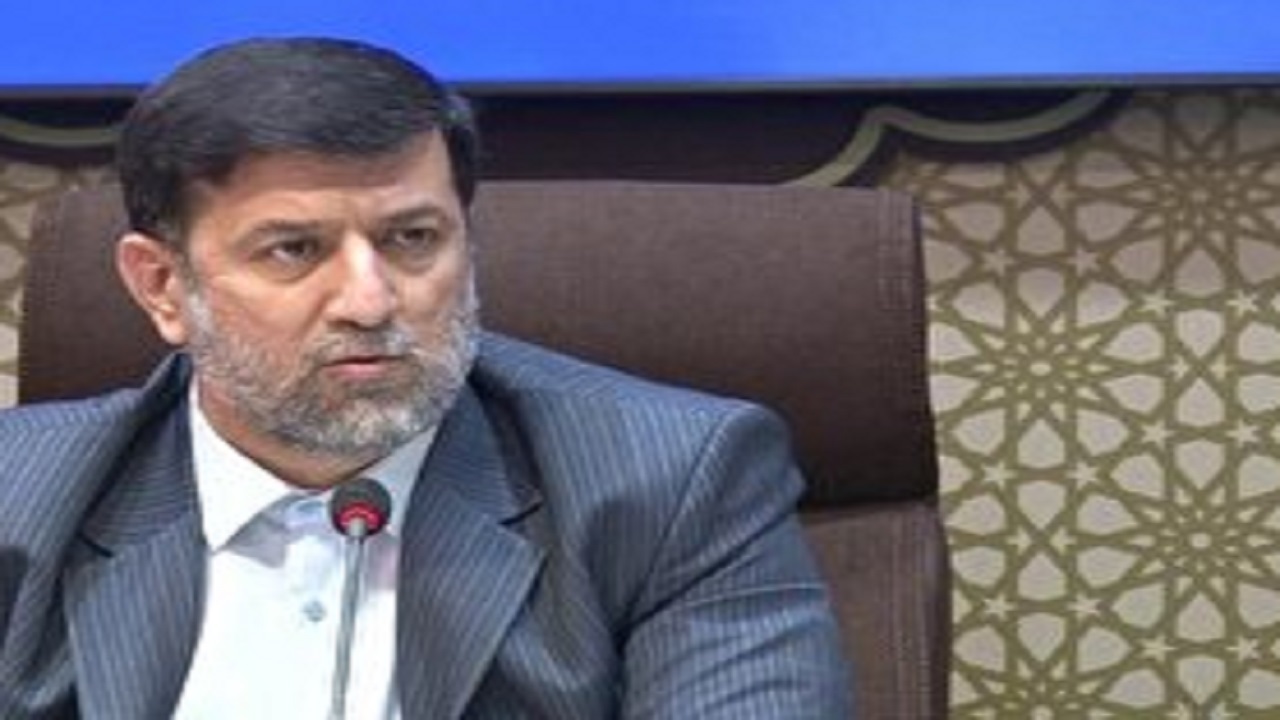 تاکید استاندار قم به اعمال محدودیت بر بانک‌های متخلف استان