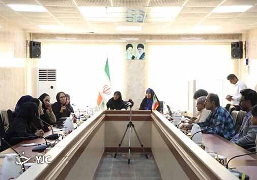 آیین رونمایی از کتاب پرژنیوم ریحانه جعفری از انتشارات کانون پرورش فکری