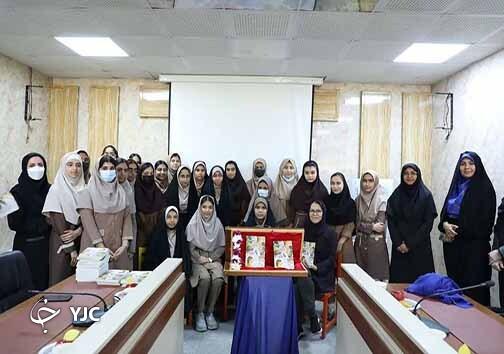 آیین رونمایی از کتاب پرژنیوم ریحانه جعفری از انتشارات کانون پرورش فکری