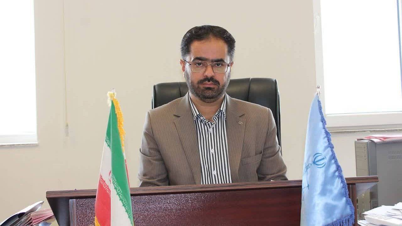 دستگیری فردی که با ترفند رسید جعلی از کسبه زرند کلاهبرداری می‌کرد