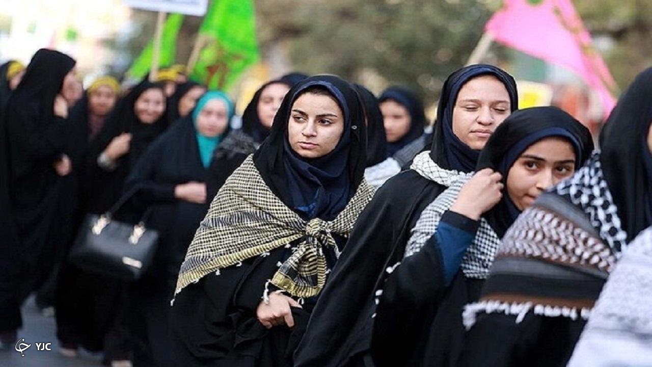 بازدید بیش از هزار و ۲۰۰ دانش آموز مهابادی از یادمان‌های شهدا
