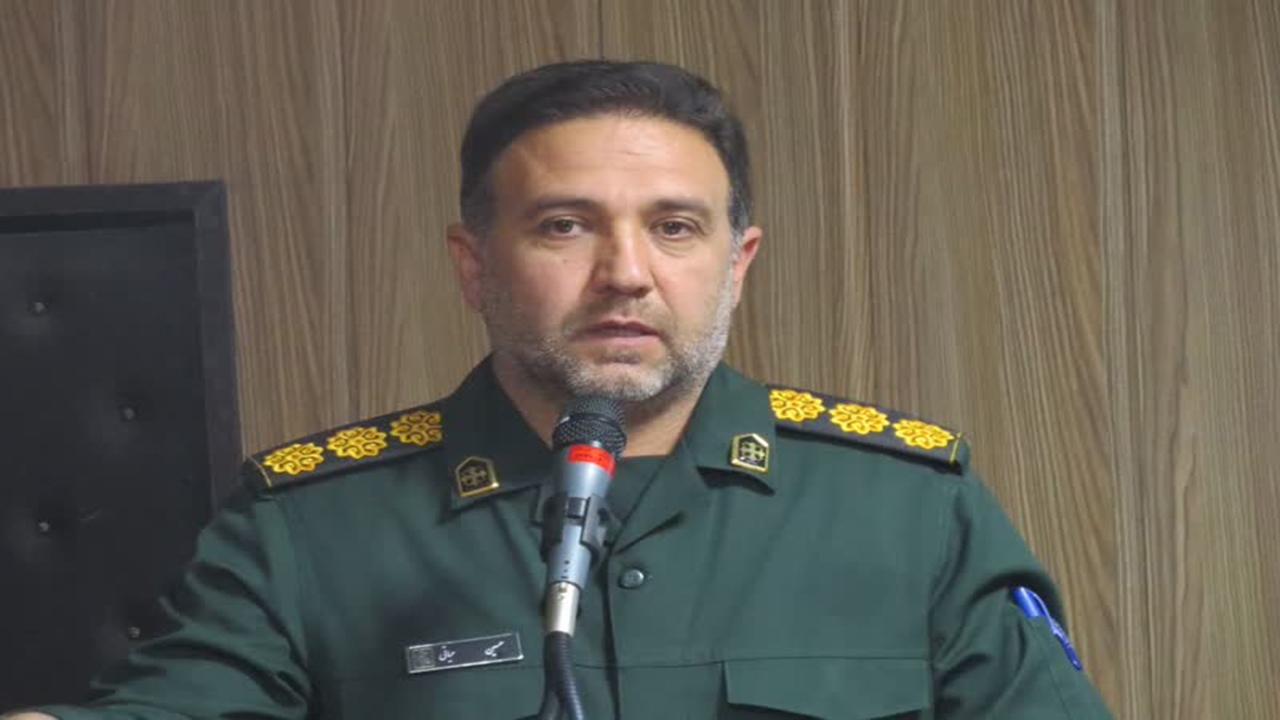 شیرزنان کازرون در پیروزی انقلاب نقش بسزایی ایفا کرده اند