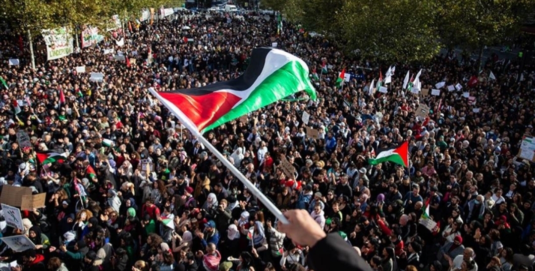 مراسم راهپیمایی ۲۷ آبان را در حمایت از مردم فلسطین با ما به اشتراک بگذارید