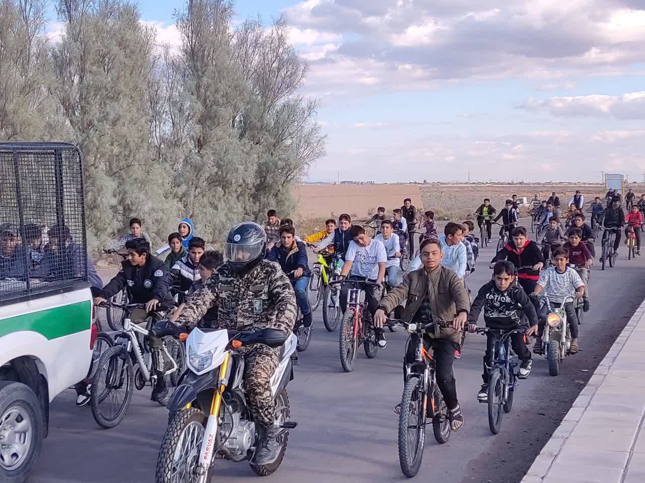 همایش بزرگ دوچرخه سواری در شهرستان انار