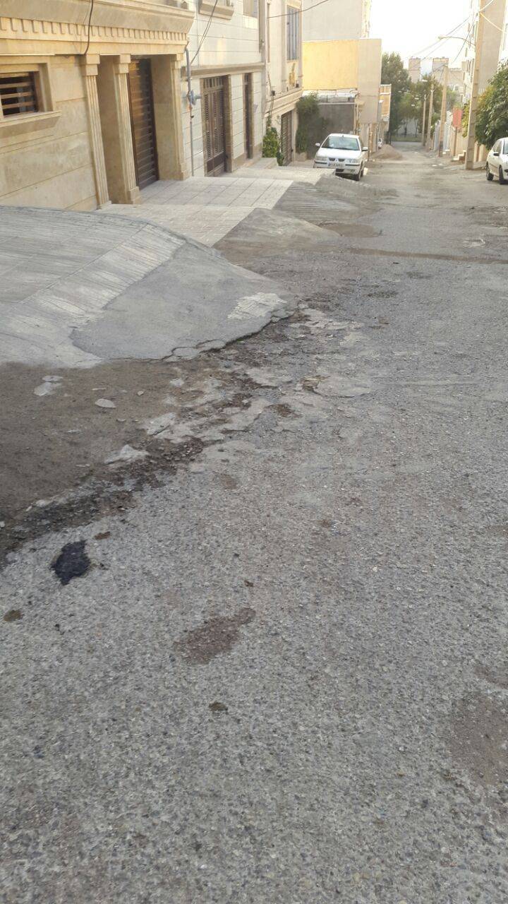 گزارش تصویری از وضعیت نامناسب پیاده روی محله قاضی آباد خرم آباد