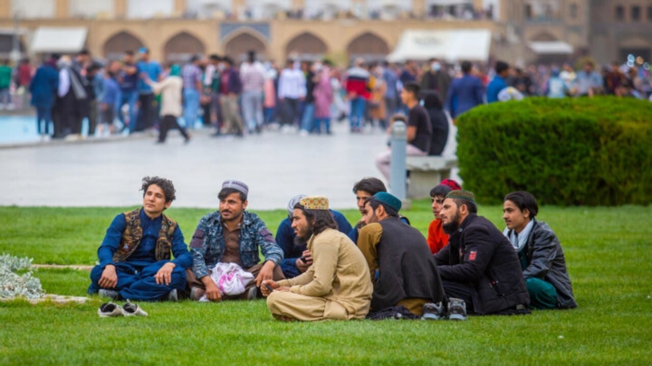 بازگرداندن ۴۵۰ هزار تبعه غیرمجاز از ایران
