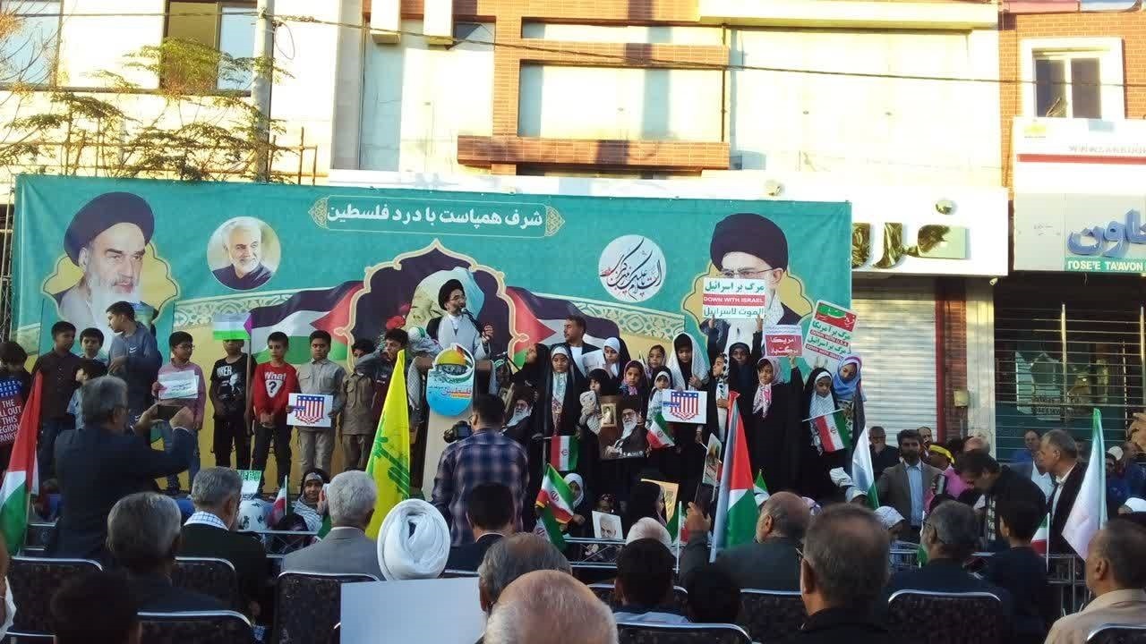 اعلام انزجار کاشانی‌ها از جنایات رژیم صهیونیستی در راهپیمایی ۲۷ آبان + تصاویر