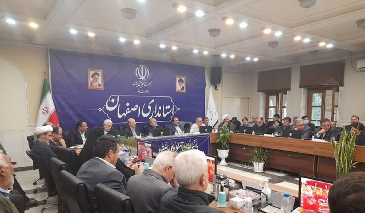 نشست کشاورزان اصفهان با وزرای نیرو و کشور