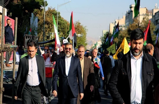 حضور وزیر ارشاد در راهپیمایی حمایت از مردم غزه